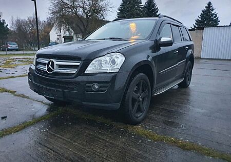 Mercedes-Benz GL 450 4MATIC -