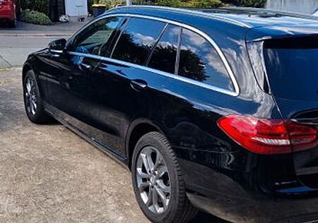 Mercedes-Benz C 250 d 4MATIC T Autom. -