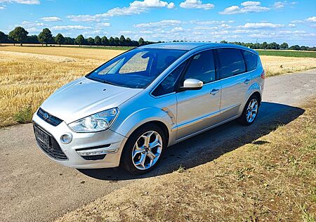 Ford S-Max 2,0 TDCi Titanium Powershift,Navi,18",Top!
