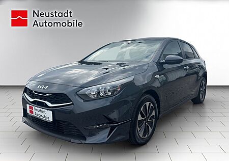 Kia Cee'd Silver 1.5 T-GDI Navi, Lenkrad+ Sitzheiz K
