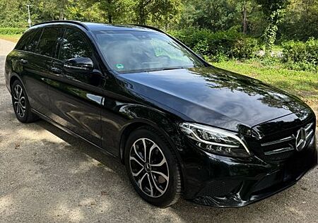 Mercedes-Benz C 220 d T Autom. Night-Paket* Allwetterreifen*