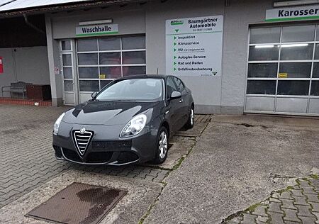 Alfa Romeo Giulietta 1.4 Turbo--1.Hand--Zahnriemen neu