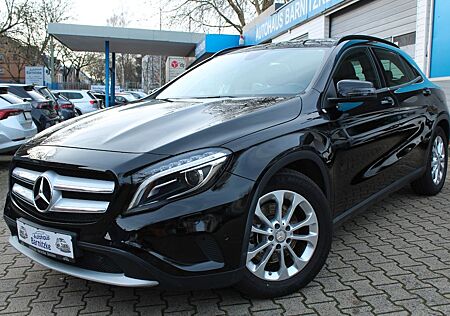 Mercedes-Benz GLA 250 * BI-Xenon * Kamera * Pano * Navi