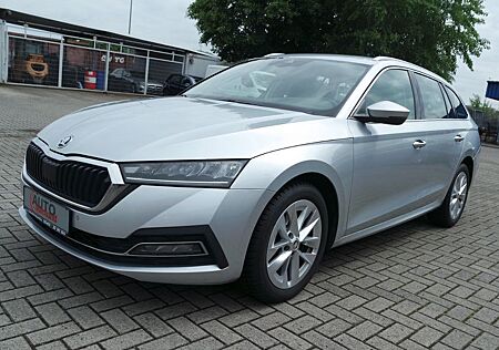 Skoda Octavia Combi First Edition, NAVI, LED, 1. Hand