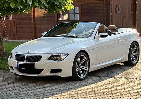 BMW M6 Cabrio V10 / Deutsches Fahrzeug