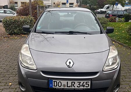 Renault Clio Authentique 1.2 16V 75 (Neuer TÜV!)