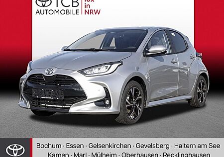 Toyota Yaris 1.5 HYBRID TEAM D SHZ PDC KLIMA LM