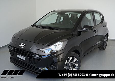 Hyundai i10 Trend Limousine Navi Shz PDC MFL