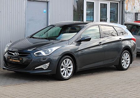 Hyundai i40 cw Comfort+Klimaaut+Kamera+2.Hand+PDC