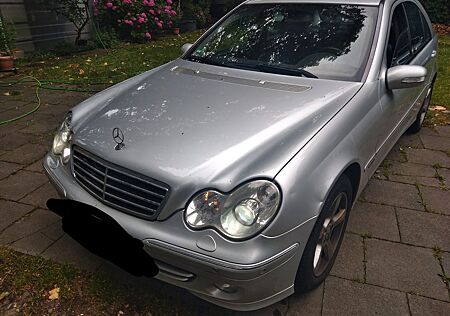 Mercedes-Benz C 230 AVANTGARDE Avantgarde
