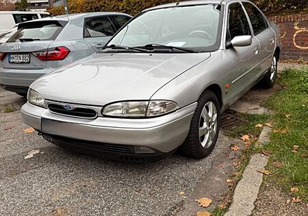 Ford Mondeo 2.5 V6 Ghia Auto Ghia