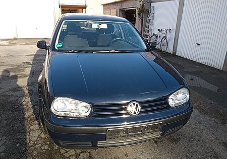 Volkswagen Golf 1.4 Basis