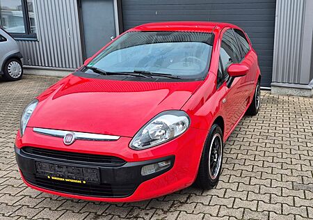 Fiat Punto EVO ,neuer Tüv, 8 fach Bereift