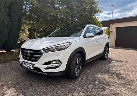 Hyundai Tucson blue 1.7 CRDi DCT Premium 2WD Premium