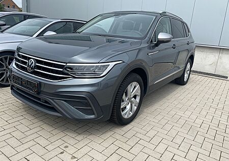 VW Tiguan Allspace Volkswagen Life, 7 Sitze, AHK, Kamera