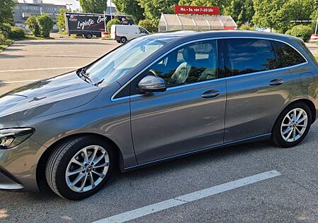 Mercedes-Benz B 200 d Sports Tourer