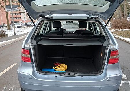 Mercedes-Benz B 200 CDI -