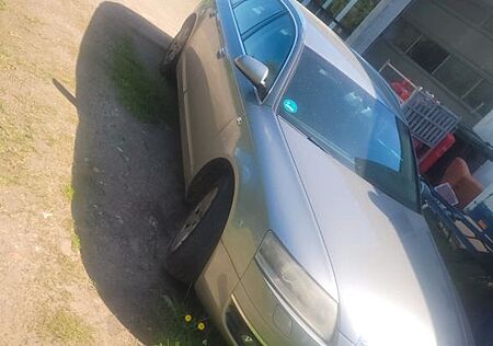 Audi A6 3.2 T Tiptronic quattro Avant -