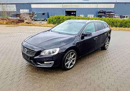 Volvo V60 D6 AWD Plug-in-Hybrid Summum Summum TÜV Neu
