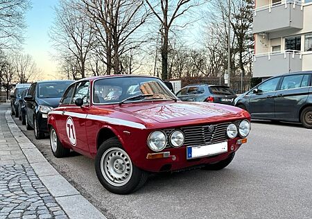Alfa Romeo 2000 GT VELOCE