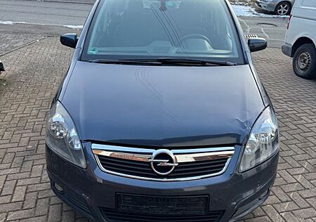 Opel Zafira 1.8 -