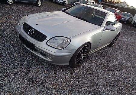 Mercedes-Benz SLK 320