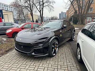 Ferrari Purosangue, Nero Purosangue, Carbon