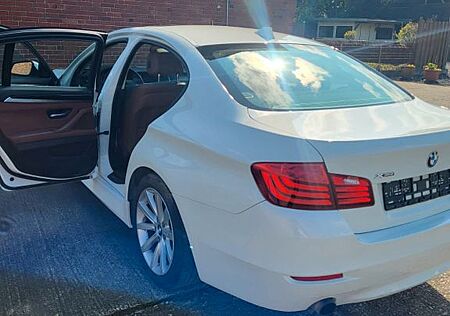 BMW 535i xDrive A Luxury Line Luxury Line