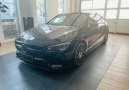 Mercedes-Benz CLA 35 AMG CLA 35 AMG 4Matic