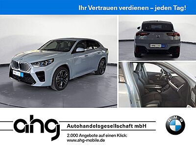 BMW ix2 xDrive30 M Sport AHK Driving Pro