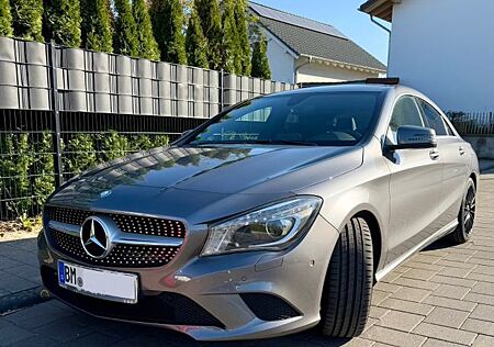Mercedes-Benz CLA 180 - Navigation/Tempomat/Sitzheizung/Klima