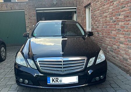 Mercedes-Benz E 250 gebraucht kaufen Mercedes-Benz E 250 CDI 4MATIC BlueEFFICIENCY Autom. -