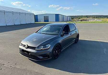 VW Golf Volkswagen 7.5 R Performance Keramik ACC SITZH NAVI