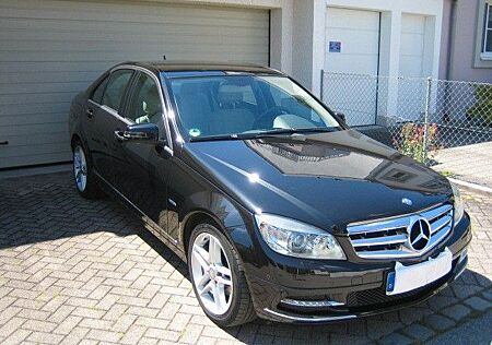 Mercedes-Benz C 250 CGI Automatik BlueEFFICIENCY Avantgarde