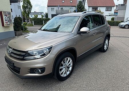 VW Tiguan Volkswagen Sport & Style 4Motion/DSG/Klimaautom./1Hd