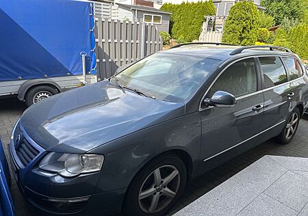 VW Passat Variant Volkswagen 2.0 TDI DPF Comfortline Varia...