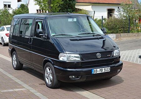 VW T4 Caravelle Volkswagen 2.5 TDI 111kW Standard