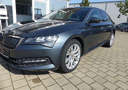 Skoda Superb Lim. Ambition *LED*Navi*PDC