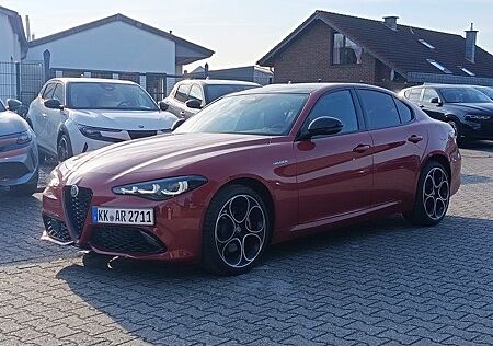 Alfa Romeo Giulia Veloce Q4 #Pano #HARMANKARDON