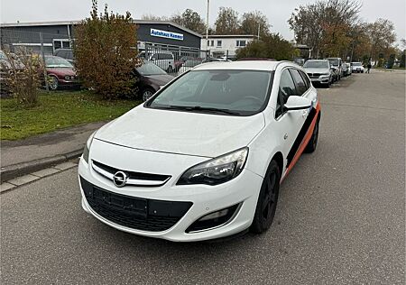 Opel Astra J Sports Tourer Exklusiv