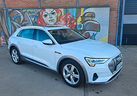 Audi e-tron 50 quattro advanced advanced