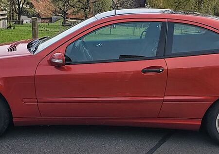 Mercedes-Benz C 220 CDI Coupe (203 CL) BJ 2006