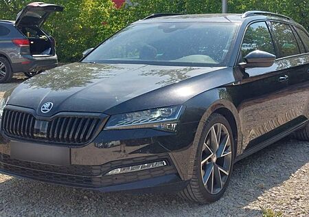 Skoda Superb COMBI 2.0TDi SPORTLINE/19Z./MTRX/ACC/PANO
