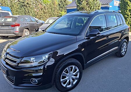 VW Tiguan Volkswagen 1.4 Sport & Style *Alcantara *TÜV-NEU!