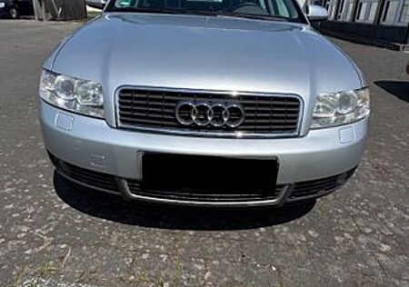 Audi A4 2.0 multitronic -