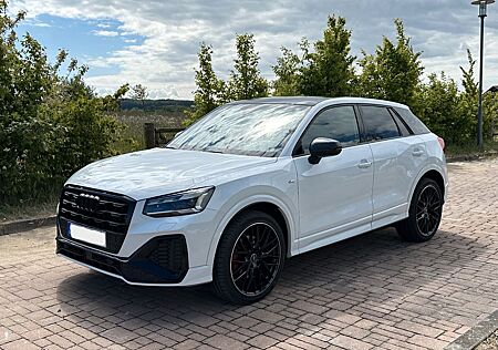Audi Q2 40 TFSI S tronic quattro S line AHK STHZ Pano