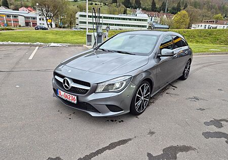 Mercedes-Benz CLA 220 CDI Shooting Brake 18 ZOLL NAVI