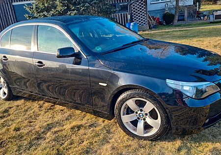 BMW 525i -