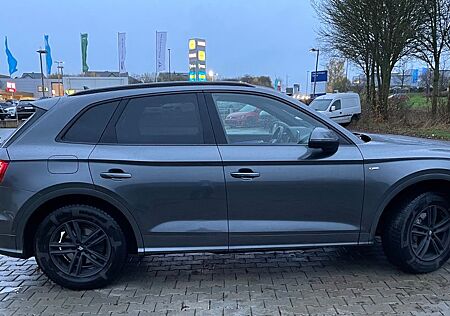 Audi Q5 2.0 TDI , S-LINE, B&O, NAVI, PDC, V. COCKPIT