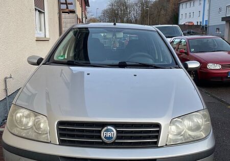Fiat Punto 1.4 16V Dynamic Dynamic